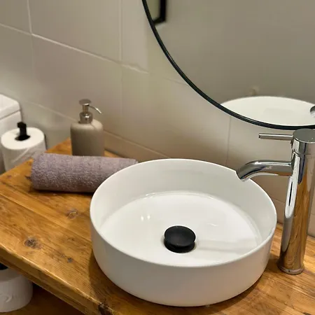 Διαμέρισμα Casa Alpha - Modern 3 Bed 2 Bath Vera