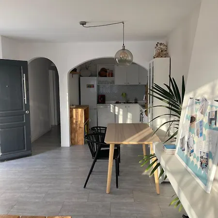 Casa Alpha - Modern 3 Bed 2 Bath Apartment Vera