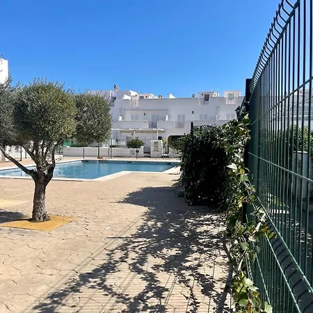 Casa Alpha - Modern 3 Bed 2 Bath *