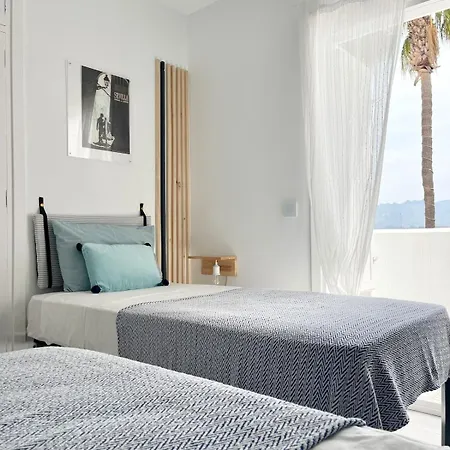 Casa Alpha - Modern 3 Bed 2 Bath