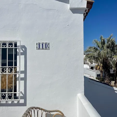 Casa Alpha - Modern 3 Bed 2 Bath Διαμέρισμα